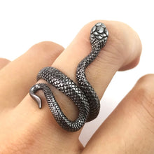 Load image into Gallery viewer, Snake Punk Ring