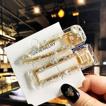 Загрузить изображение в средство просмотра галереи, 3 pieces/set of acrylic imitation pearl hair clips