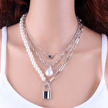 Load image into Gallery viewer, Fashion Pearl Geometric Necklace