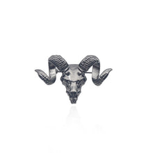 Load image into Gallery viewer, Leaf Elk Wing Palm Brooch