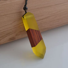 Load image into Gallery viewer, Wood Resin Necklace