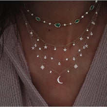 Load image into Gallery viewer, Fashion golden crystal star necklace