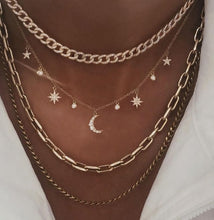 Load image into Gallery viewer, Fashion golden crystal star necklace