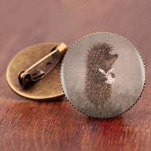 Load image into Gallery viewer, Retro hedgehog cute animal pin
