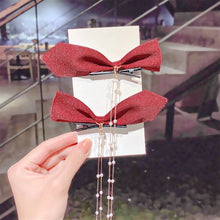 Load image into Gallery viewer, Bow tie pearl chain hairpin