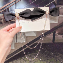 Load image into Gallery viewer, Bow tie pearl chain hairpin