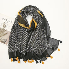 Загрузить изображение в средство просмотра галереи, Floral fringed shawl scarf