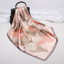 Load image into Gallery viewer, Long tulle candy shawl