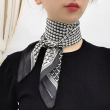 Load image into Gallery viewer, Silk print square scarf