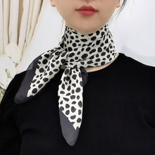 Load image into Gallery viewer, Silk print square scarf