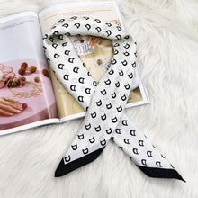 Load image into Gallery viewer, Silk print square scarf