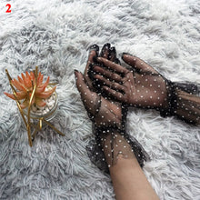 Load image into Gallery viewer, Lace full finger tulle gloves