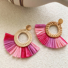 Загрузить изображение в средство просмотра галереи, Woven rattan beach pendant earrings