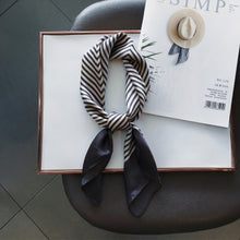 Load image into Gallery viewer, Fashion square print 70*70 cm ladies accessory scarf
