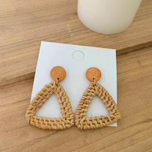 Загрузить изображение в средство просмотра галереи, Woven rattan beach pendant earrings