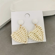 Загрузить изображение в средство просмотра галереи, Woven rattan beach pendant earrings