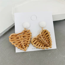 Загрузить изображение в средство просмотра галереи, Woven rattan beach pendant earrings
