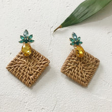 Загрузить изображение в средство просмотра галереи, Woven rattan beach pendant earrings