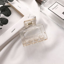 Load image into Gallery viewer, Simple style crab hair accessory