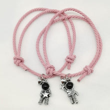 Загрузить изображение в средство просмотра галереи, 2pcs magnets attract each other couple bracelet