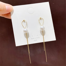 Загрузить изображение в средство просмотра галереи, Vintage Bar Tassel Pendant Earrings