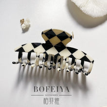 Load image into Gallery viewer, Black and White Plaid Hairpin