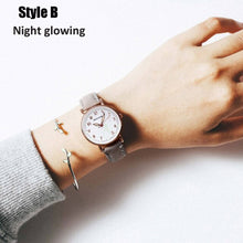 Загрузить изображение в средство просмотра галереи, Romantic starry sky luminous watch