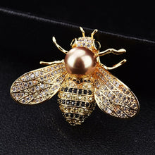 Load image into Gallery viewer, Bee brooch
