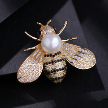 Load image into Gallery viewer, Bee brooch
