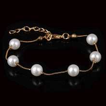 Load image into Gallery viewer, Imitation pearl crystal bracelet
