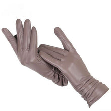 Load image into Gallery viewer, Classic pleated leather gloves

