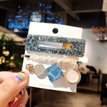 Загрузить изображение в средство просмотра галереи, 3 pieces/set of acrylic imitation pearl hair clips
