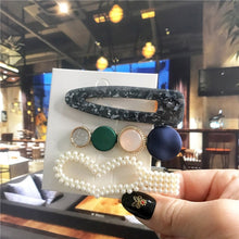 Загрузить изображение в средство просмотра галереи, 3 pieces/set of acrylic imitation pearl hair clips
