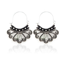 Load image into Gallery viewer, Retro flower metal hoop punk earrings
