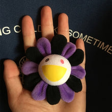 Загрузить изображение в средство просмотра галереи, Cute sun flower smiley brooch
