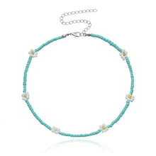 Load image into Gallery viewer, Daisy flower choker
