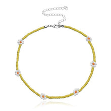 Load image into Gallery viewer, Daisy flower choker
