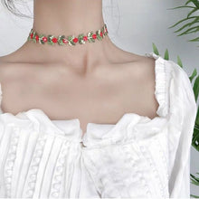 Load image into Gallery viewer, Floral Lace Collar
