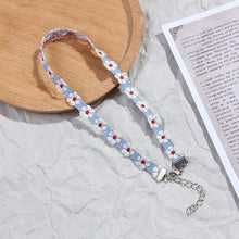 Load image into Gallery viewer, Floral Lace Collar
