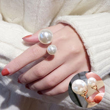Загрузить изображение в средство просмотра галереи, Large pearl hollow exaggerated design ring
