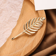 Load image into Gallery viewer, Leaf feather hairpin
