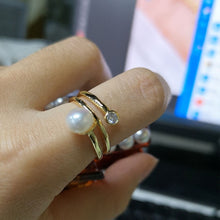 Загрузить изображение в средство просмотра галереи, Large pearl hollow exaggerated design ring
