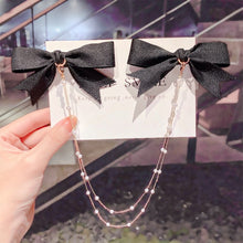 Load image into Gallery viewer, Bow tie pearl chain hairpin
