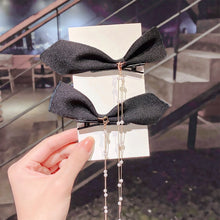 Load image into Gallery viewer, Bow tie pearl chain hairpin
