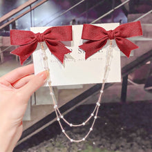Load image into Gallery viewer, Bow tie pearl chain hairpin
