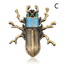 Загрузить изображение в средство просмотра галереи, Insect brooch

