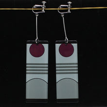 Загрузить изображение в средство просмотра галереи, New Demon Assassin Tanjiro Earrings
