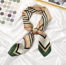 Load image into Gallery viewer, 2021 new fashion ladies silk scarf
