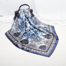 Load image into Gallery viewer, Long tulle candy shawl
