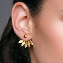 Load image into Gallery viewer, Crystal flower drop earrings
